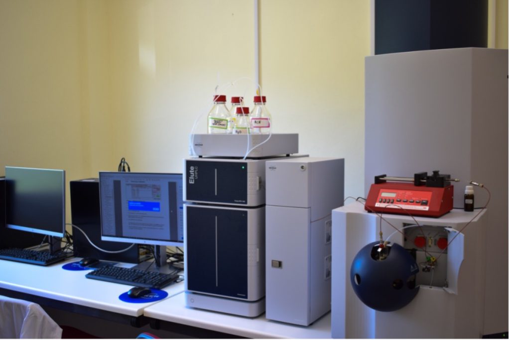 Εικόνα συστήματος υγρής χρωματογραφίας-φασματομετρίας μαζών τύπου q-tof (1)